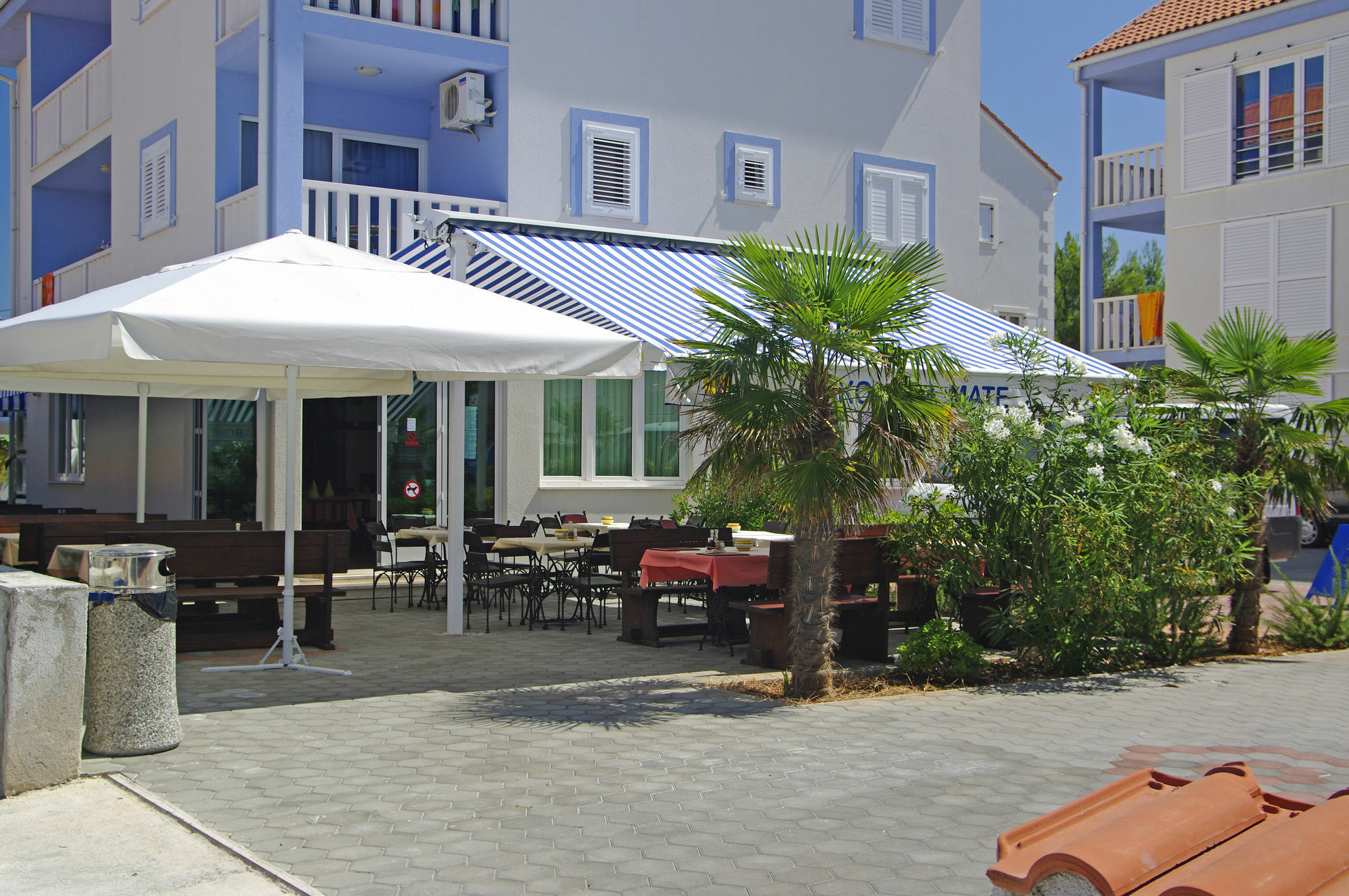 Aparthotel Marina Gromela Supetar Exterior photo